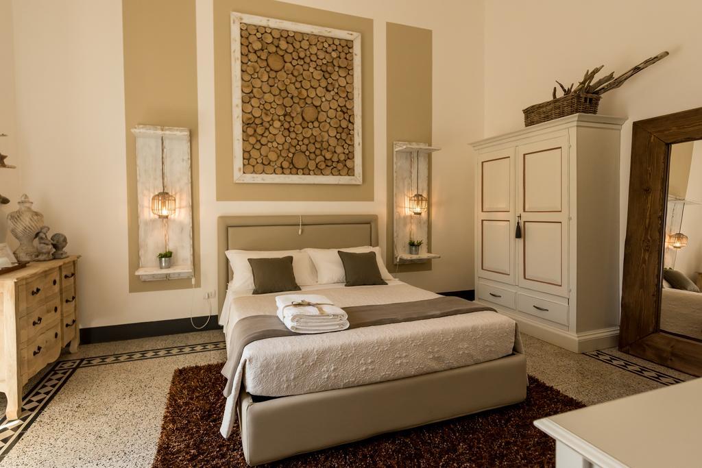 Palazzo Bignami Bed and Breakfast Lecce Exteriör bild