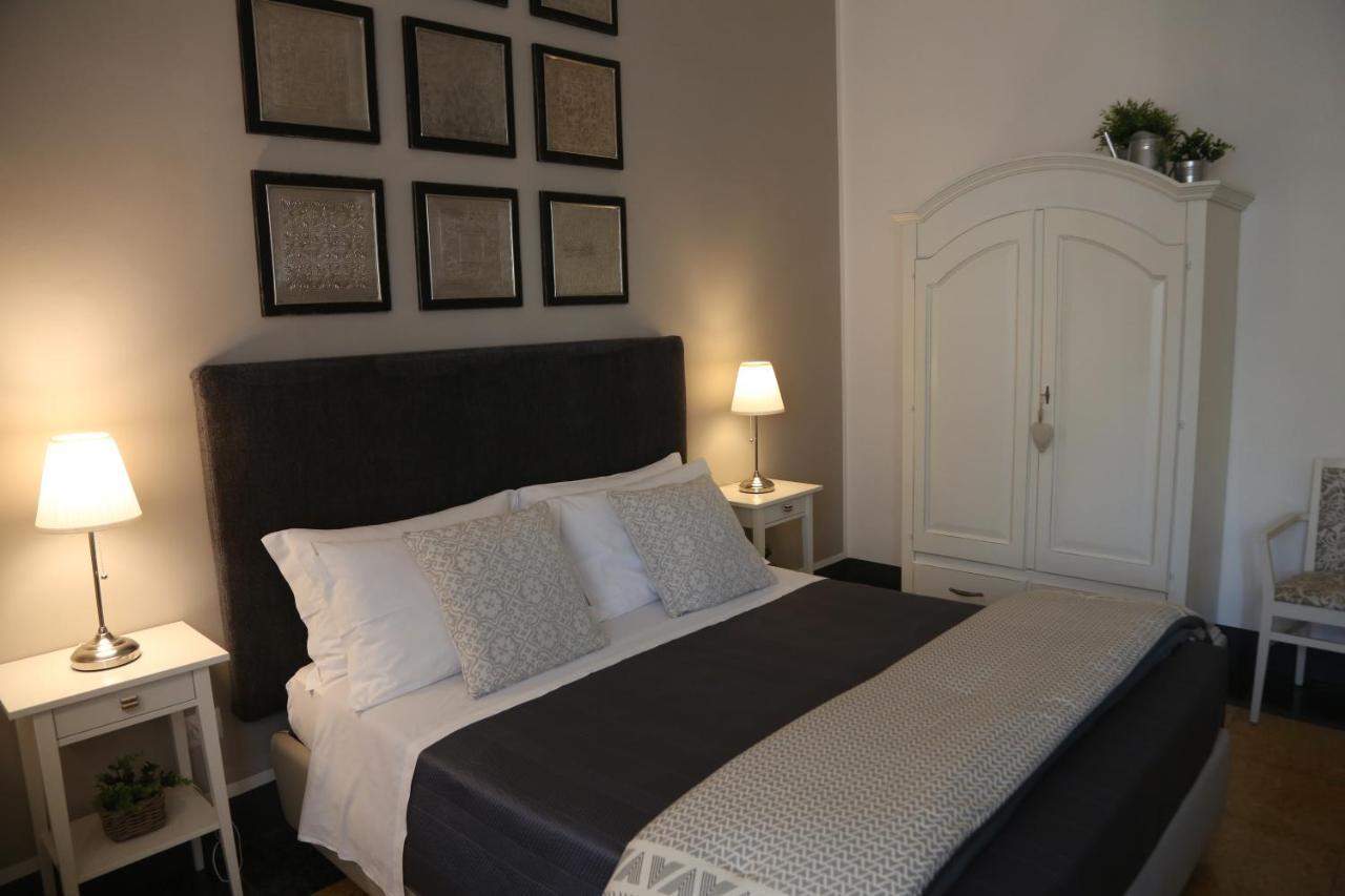 Palazzo Bignami Bed and Breakfast Lecce Exteriör bild