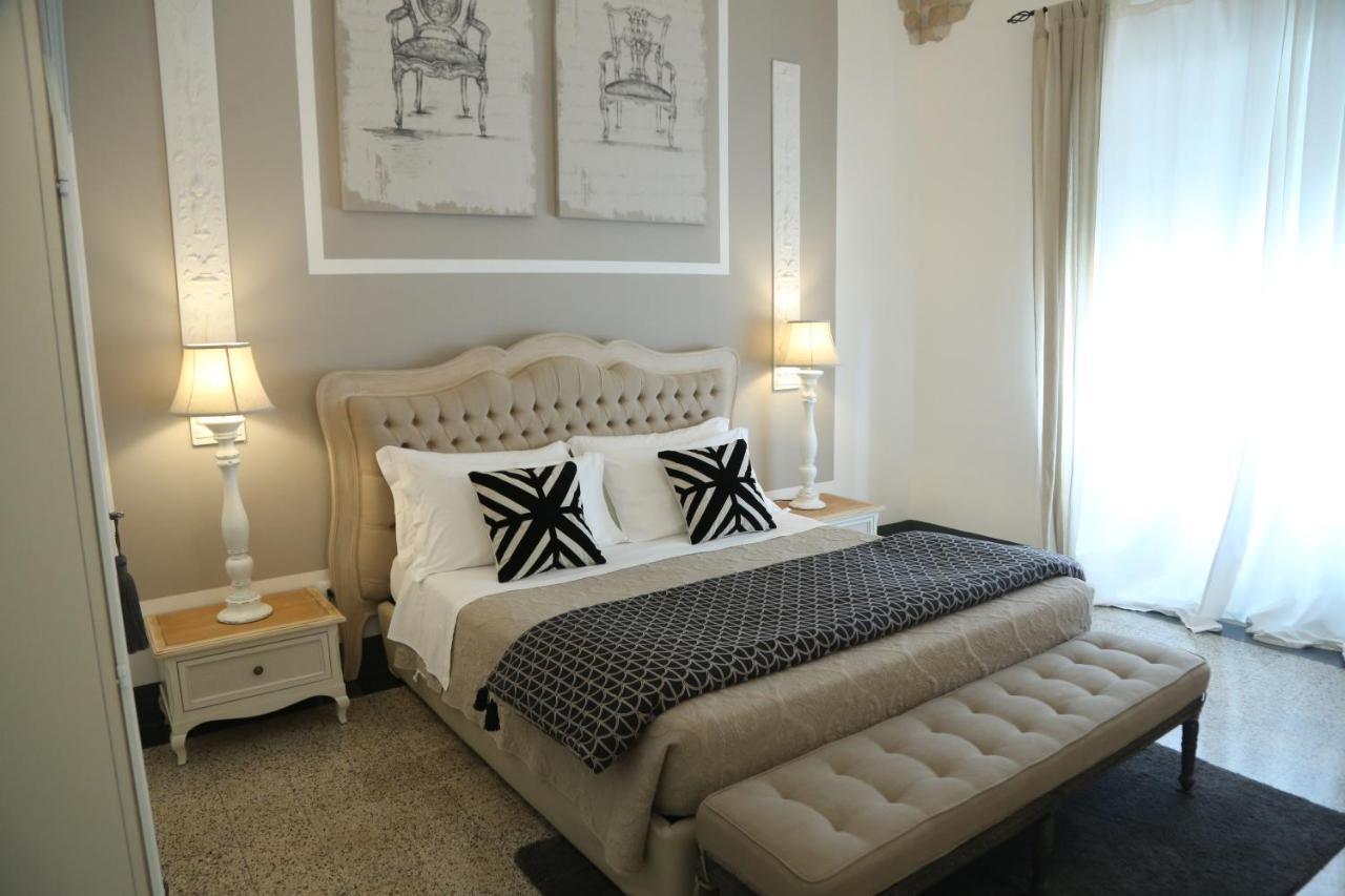 Palazzo Bignami Bed and Breakfast Lecce Exteriör bild